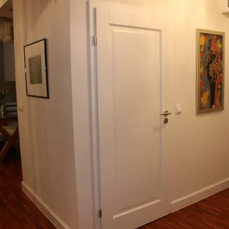 Lux Apartamenty-zlotowska