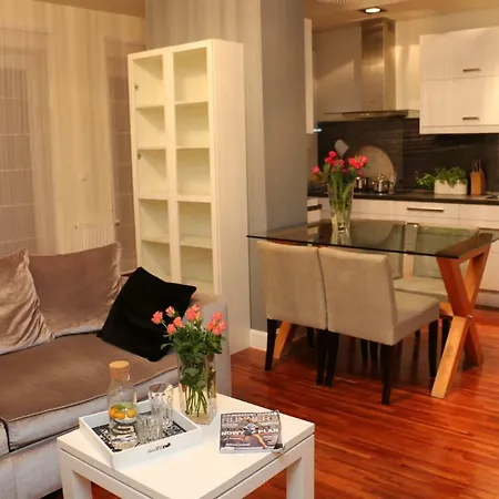 Lux Apartamenty-zlotowska Apartment *